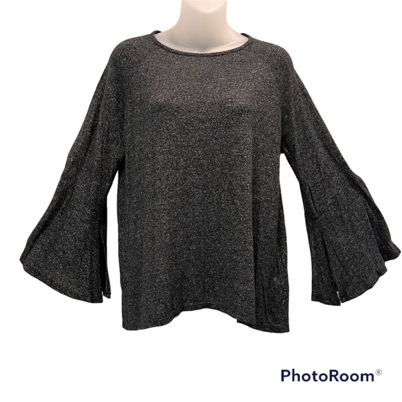COIN 1804 split bell sleeve button back heathered grey top size large - Picture 1 of 13